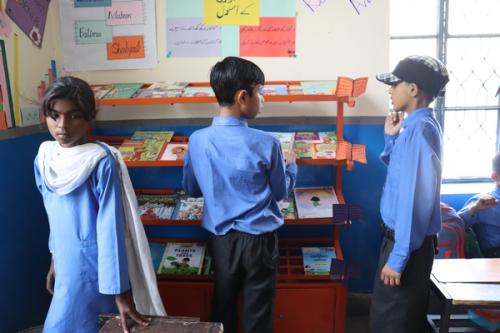 Classroom-Corner-libraries-39